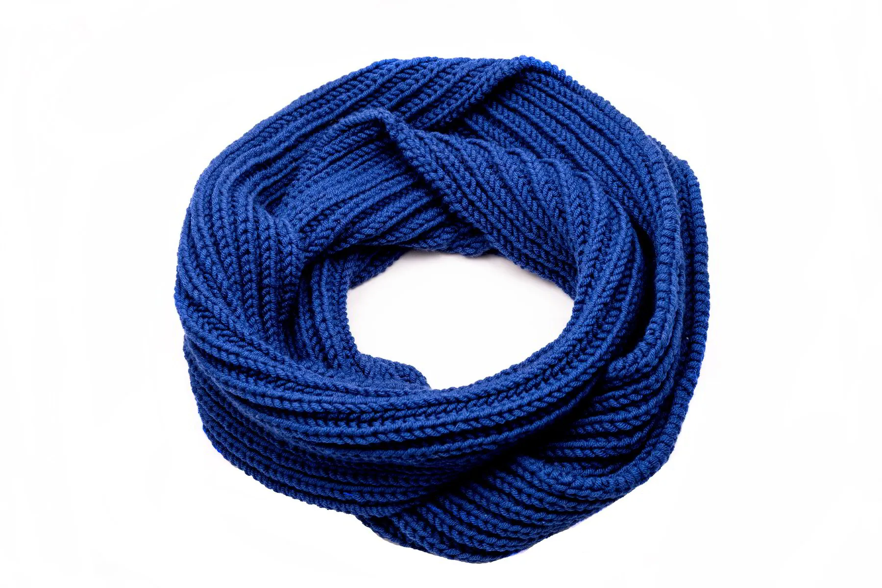 Инфинити шал - безкраен ръчно изплетен шал
