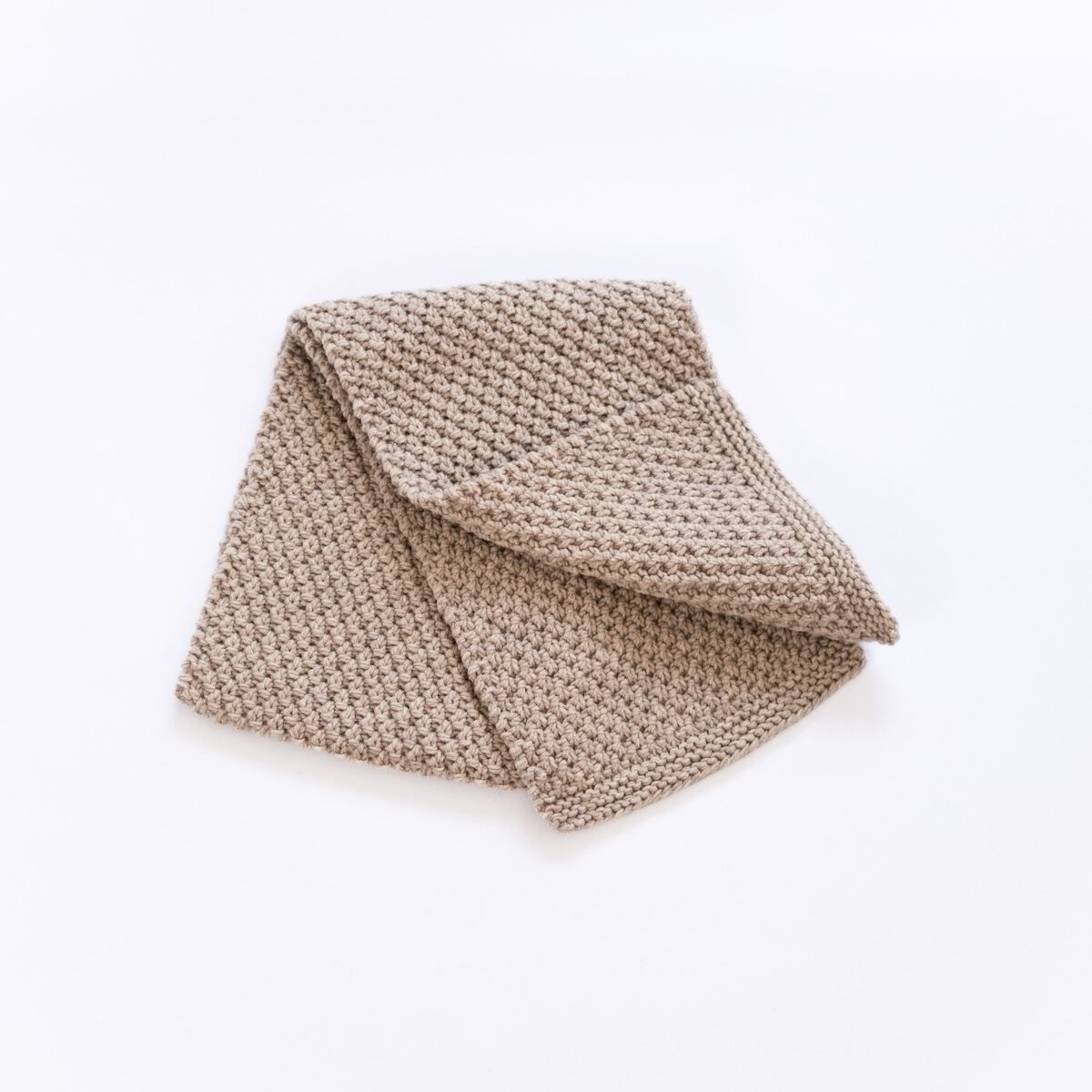 plet-products-shal-vаlnen-klasiceski-shal-svetlo-bezhovo-1