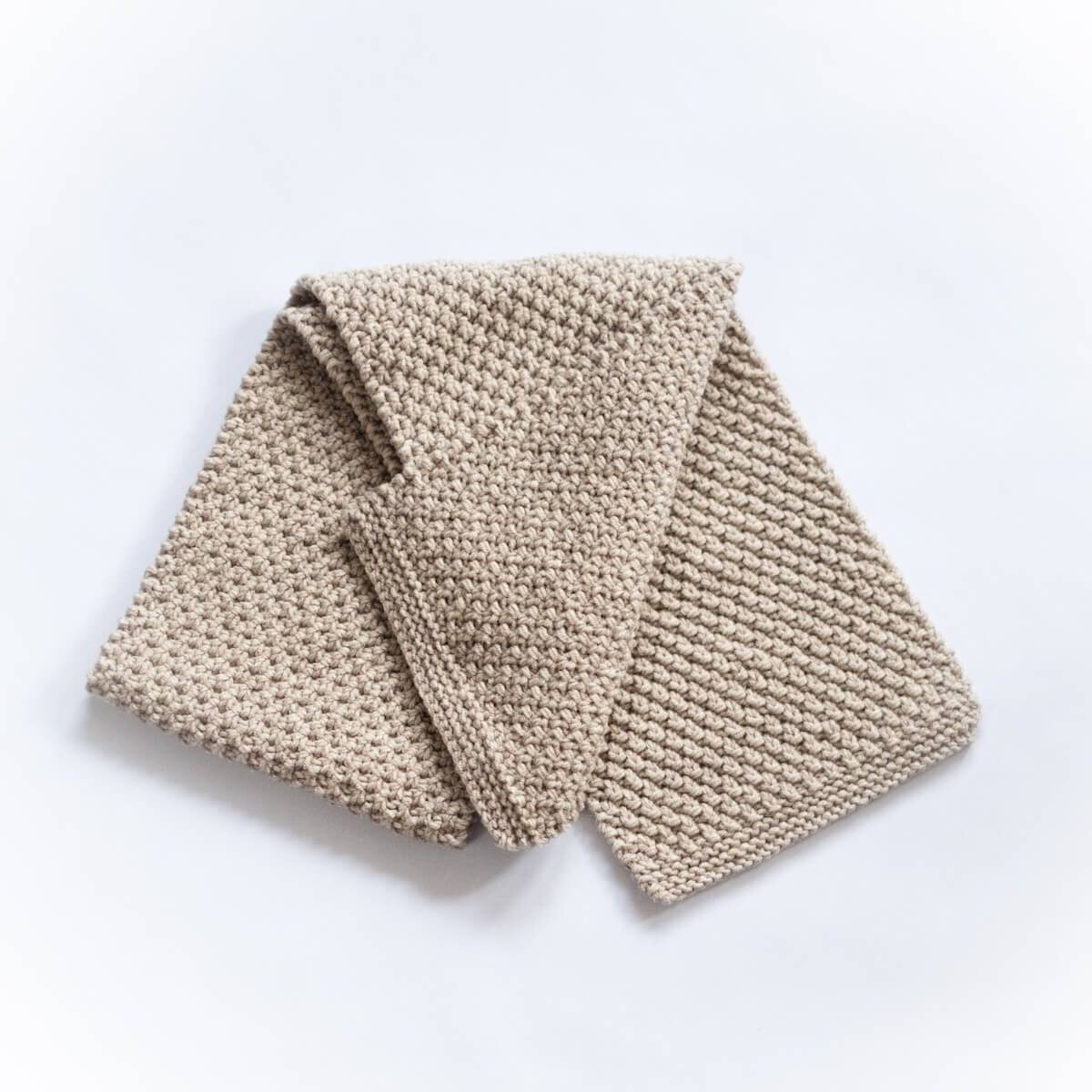 plet-products-shal-vаlnen-klasiceski-shal-svetlo-bezhovo