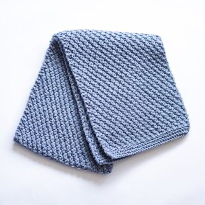 plet-products-shal-vаlnen-klasiceski-shal-v-bledo-sinyo-1