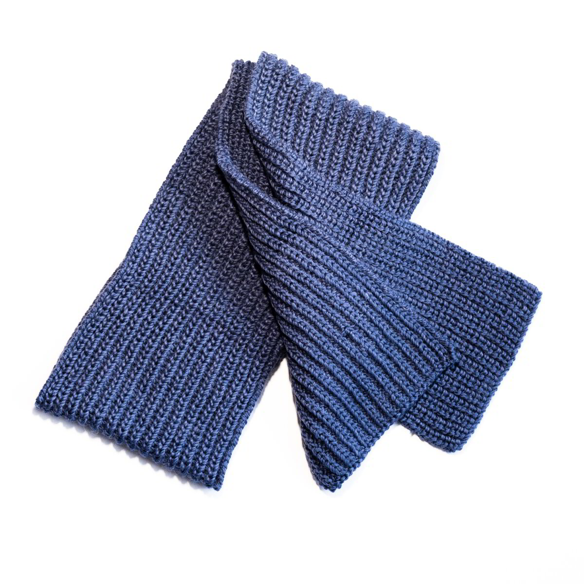 plet-products-shal-valnen-klasicheski-shal-v-dankovo-sinyo