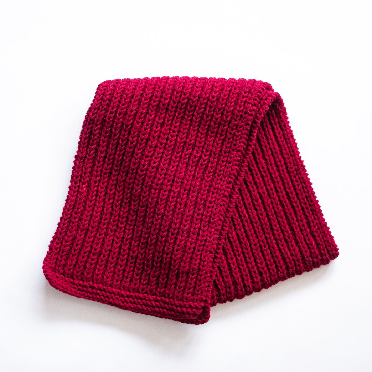 plet-products-shal-vаlnen-klasicheski-shal-v-malineno-cherveno-1