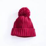 plet-products-shapka-chervena-shapka-s-pompon